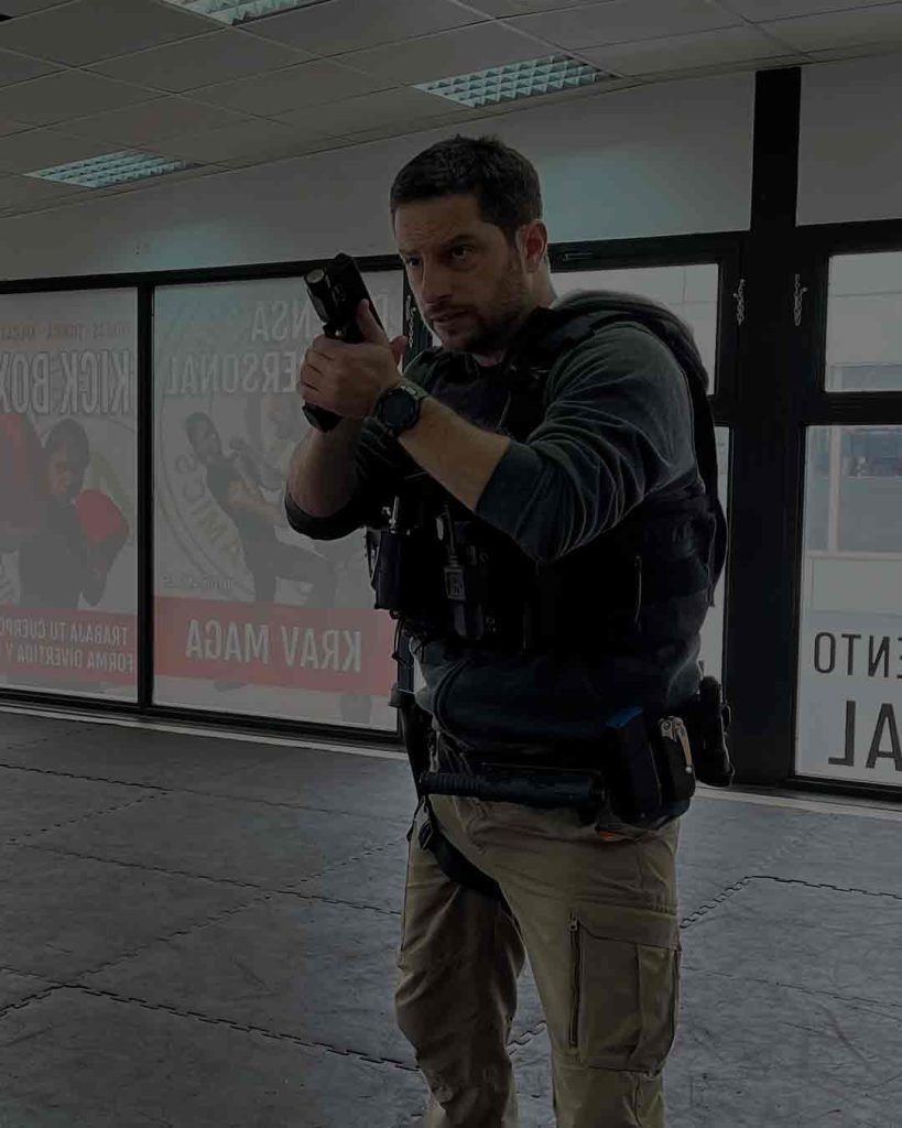 Tiro, defensa personal, entrenamiento tactico Policial y grappling para profesionales de la seguridad. guardia civil, policia nacional, policia local, seguridad privada y militares