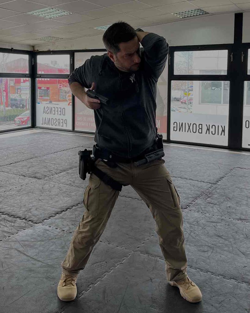 Protección y retención del arma en Entrenamiento Policial